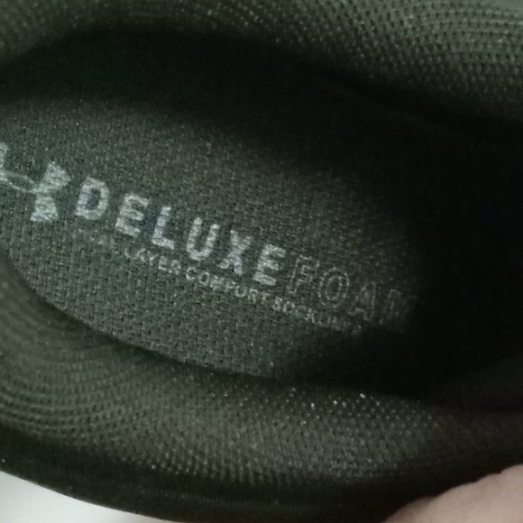 Under Armour UA Black Runners Women's shoes sneakers EUC sz 9.5 - Picture 4 of 6